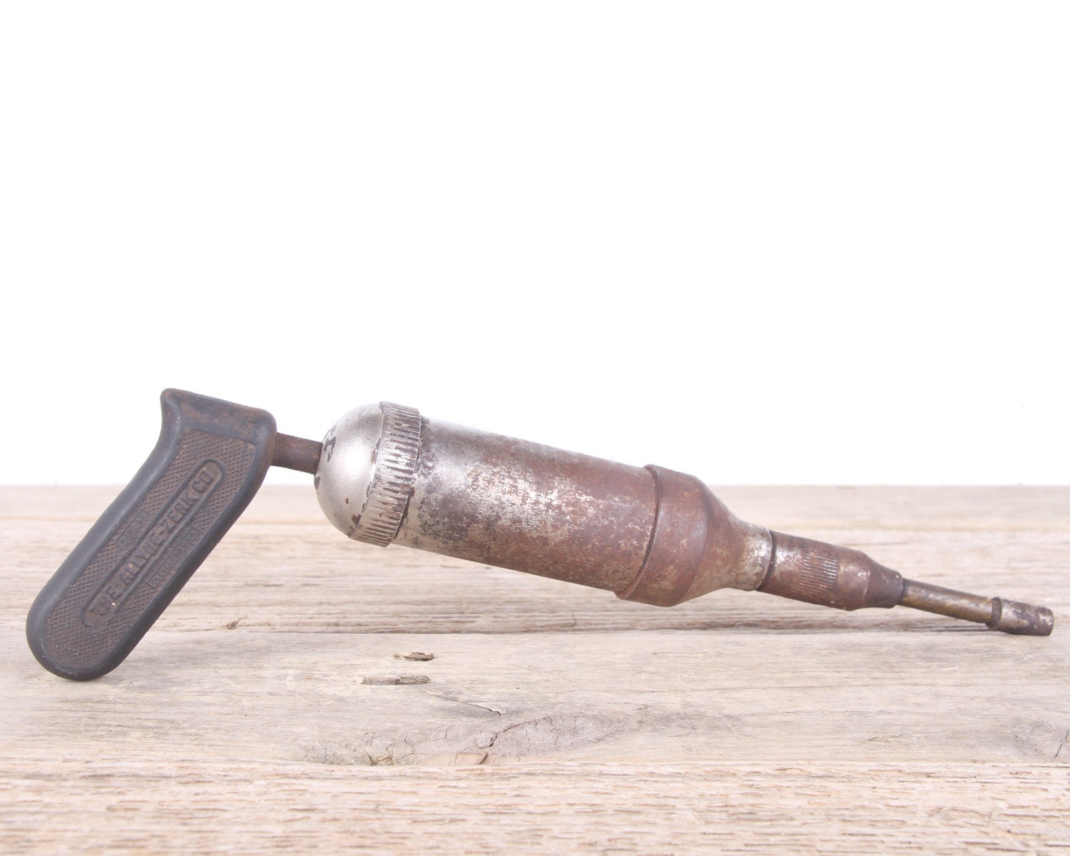 Antique Grease Gun / Allyne Zerk Co. / No 3 B Auto 1923