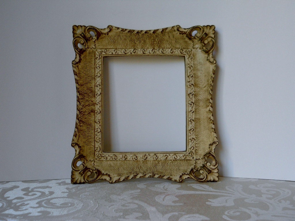 Vintage Picture Frame Molded Plastic Ivory by carmichaelcollection