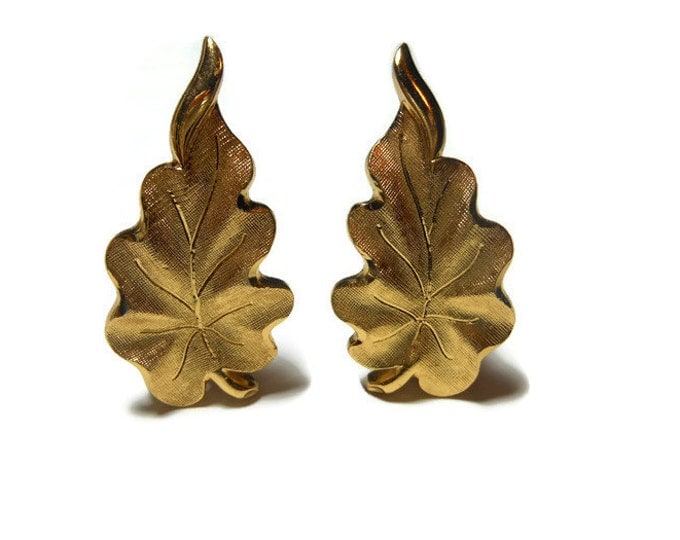 FREE SHIPPING Monet earrings 1940s early 50s leaf earrings brushed gold clip earrings, great detail