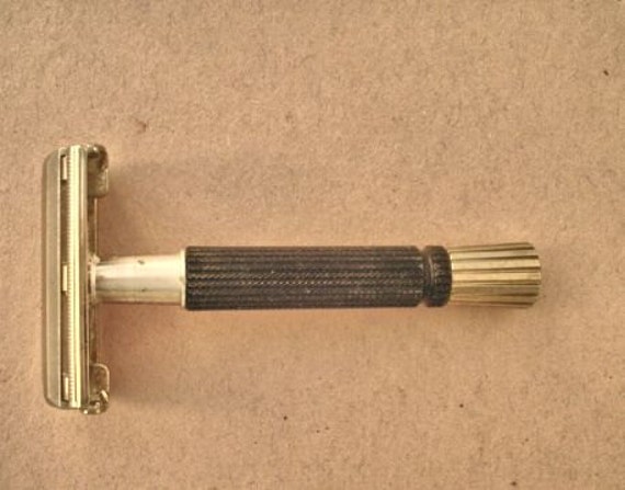 Vintage Gillette Razor 1970 Code Date P1 Mens Razors Collector