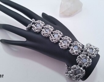 White Agate Romanov Chainmaille Handflower