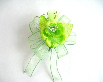 Apple green wedding gift bow, Bridal shower bow, All occasion bow, Gift wrap bow, Bow for presents, Small gift bow, Floral corsage (W109)