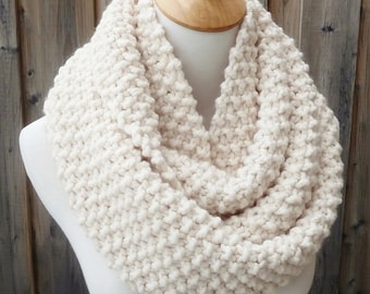 Off White Wool Infinity Scarf - Cream Wool Infinity Scarf - Lambswool Scarf - Bulky Knit Scarf - Circle Scarf - Ready to Ship