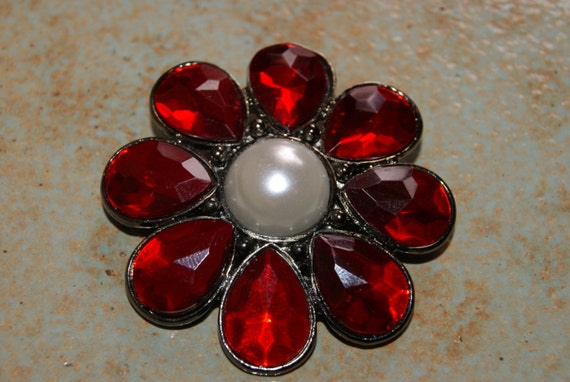 Vintage Floral Pin Or Brooch With Red Stones And Faux Pearl Center Stone Silver Backing