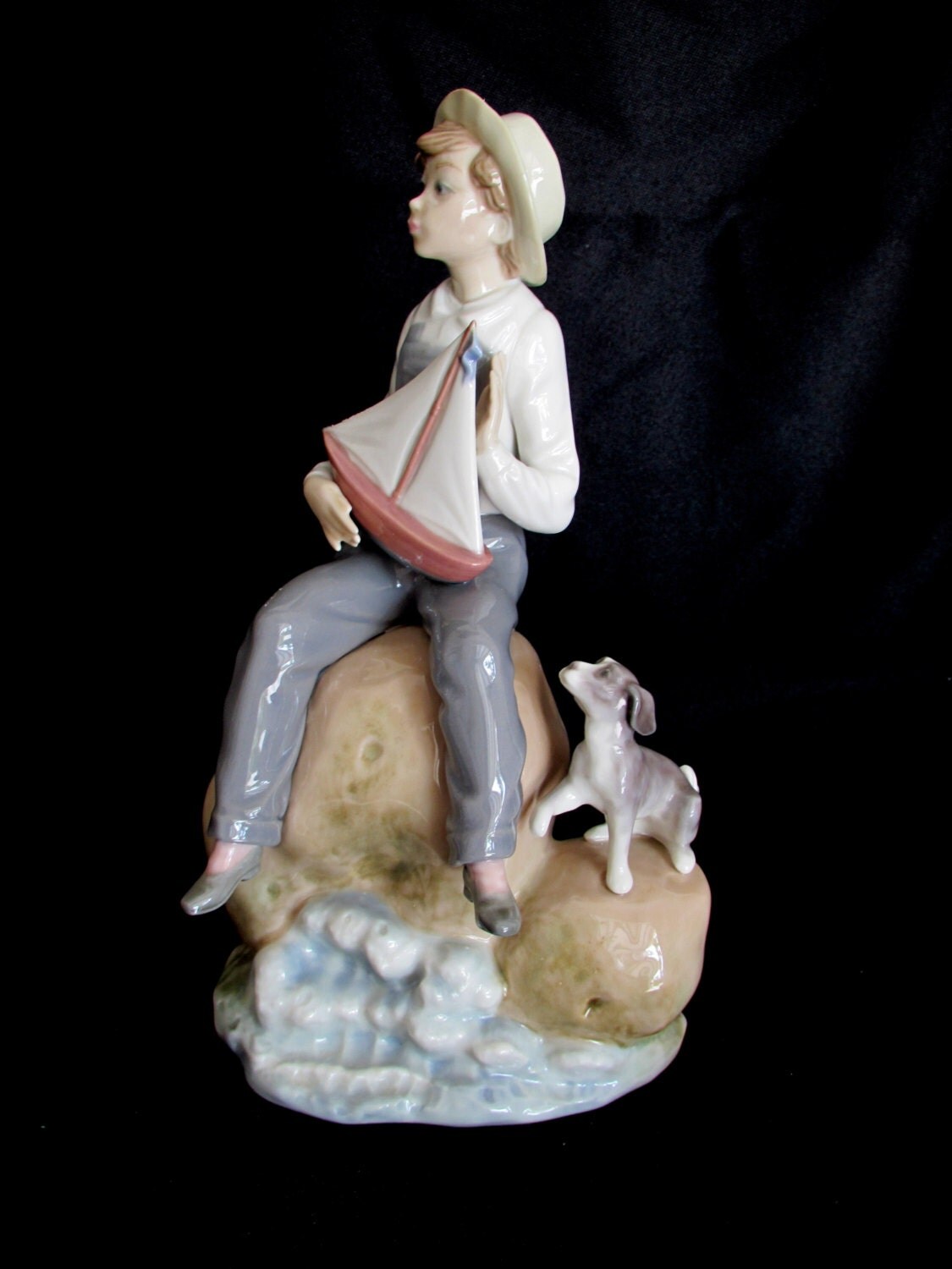 Lladro 5050 Sea Fever Boy With Boat