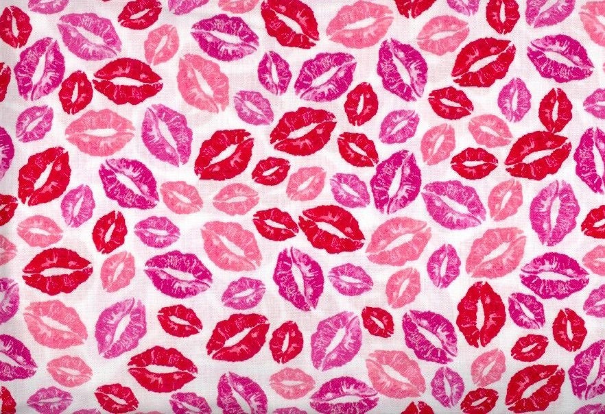 Lipstick Kisses Fabric White With Red And Pink Lips Timeless 8438