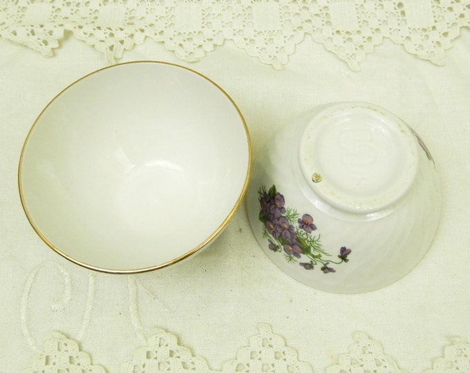 2 Small Vintage Bone China Ceramic Café au Lait Bowl / French Country Decor/ French Vintage/ Coffee Bowl/ Shabby Chic/ French Decor / Retro 2 Small Vintage Bone China Ceramic Café au Lait Bowl / French Country Decor/ French Vintage/ Coffee Bowl/ Shabby Chic/ French Decor / Retro