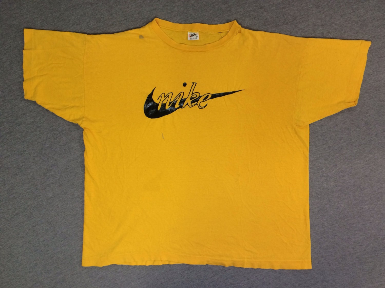 NIKE Shirt Vintage 70's/ Original 1970s Mid Script Swoosh
