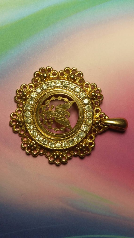 Items similar to vintage necklace costume jewelry necklace pendant on Etsy