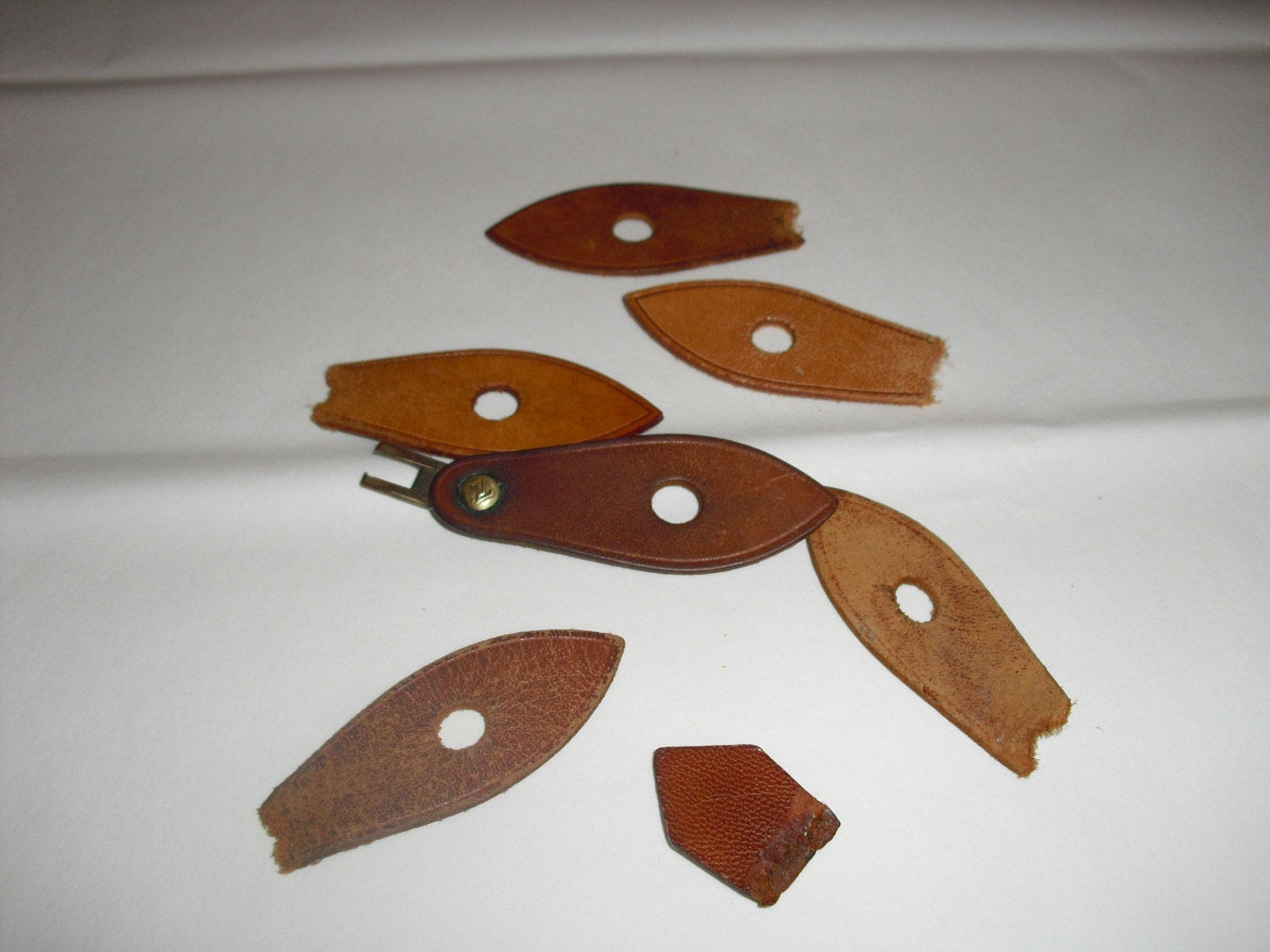 Louis Vuitton leather zipper pulls lot by LVvintagedesigner