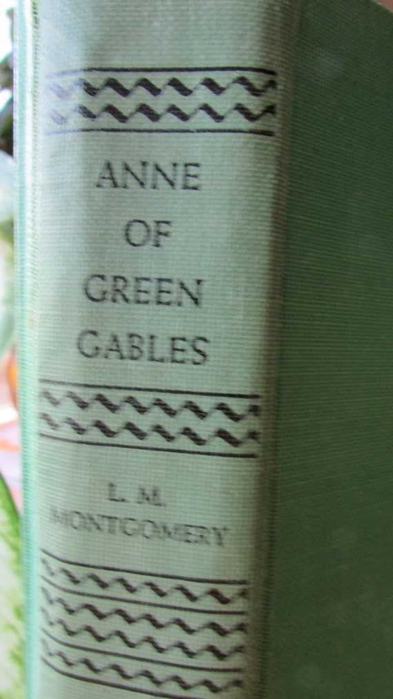 anne of green gables vintage books