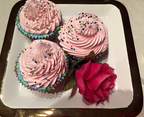 Birthday Cake Bath Bomb Cupcakes