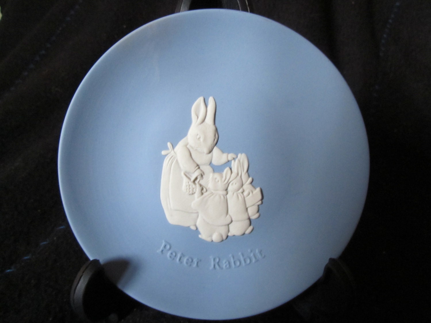 Wedgwood Jasperware Peter Rabbit Round Miniature Plate Blue
