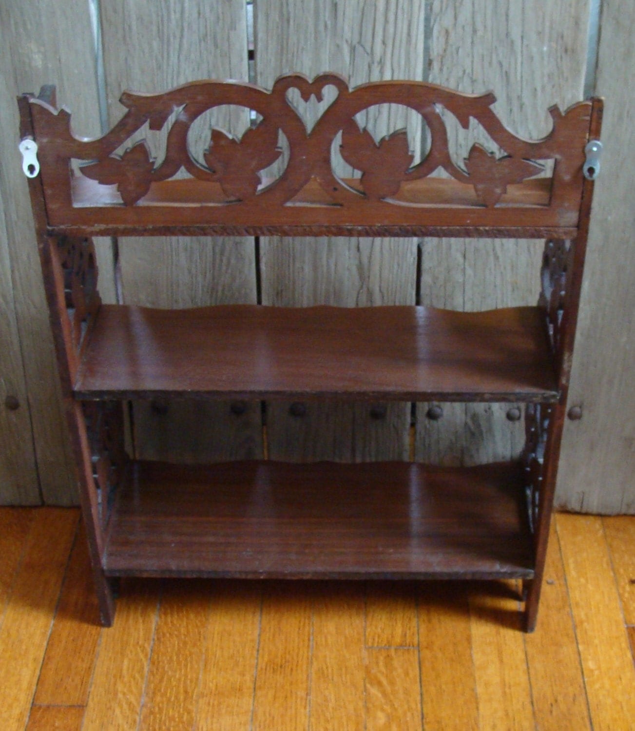 vintage wood decorative 3 tiered shelf