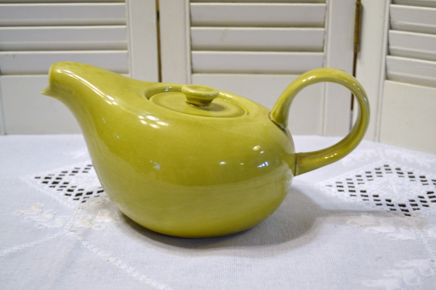 Russel Wright Chartreuse Teapot American Modern by PanchosPorch