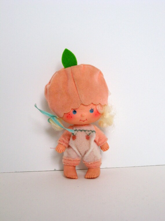 strawberry shortcake apricot blow kiss doll