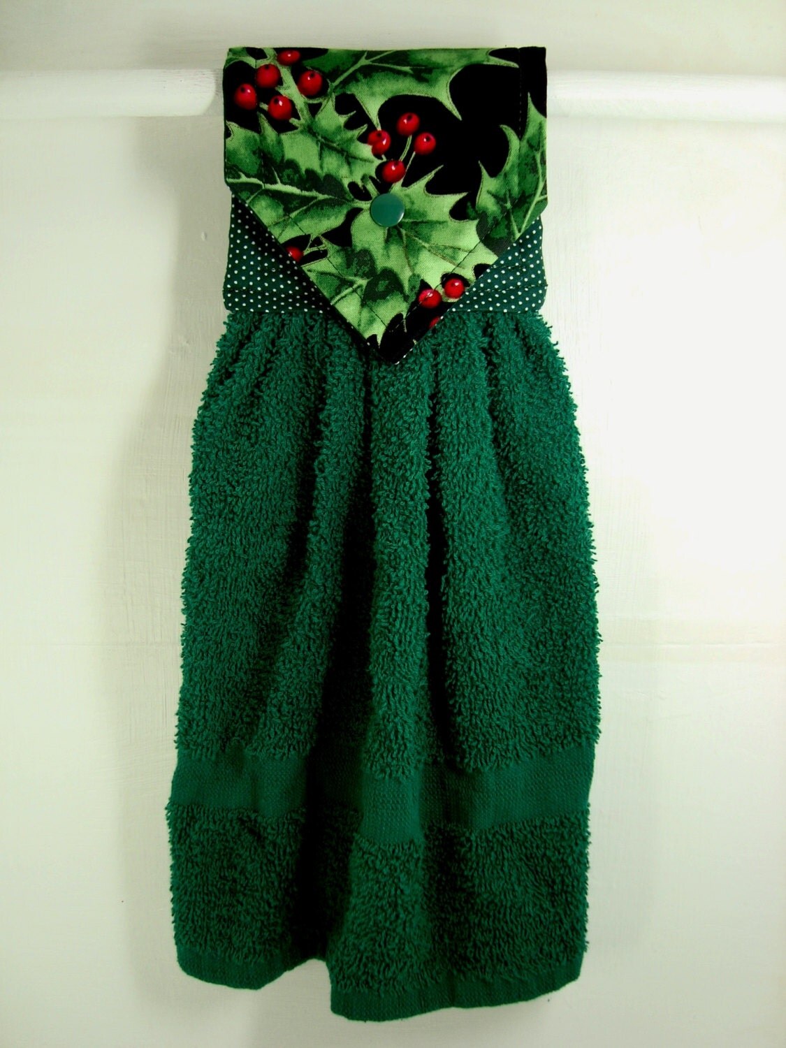 Holiday Hanging Hand Towel Holly Hanging Kitchen Towel Green