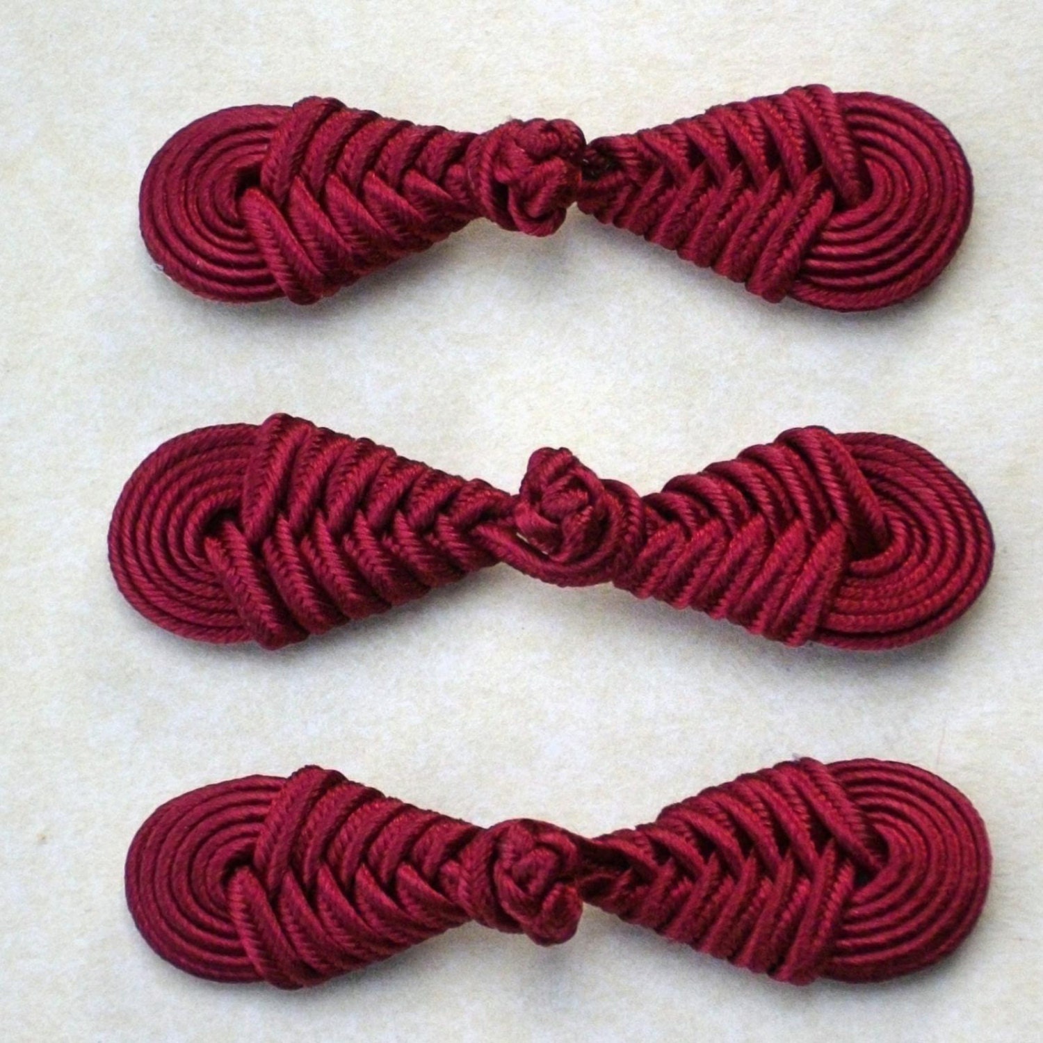 Dark red frog closure. Round knot. Set of 3 by notionallybetter