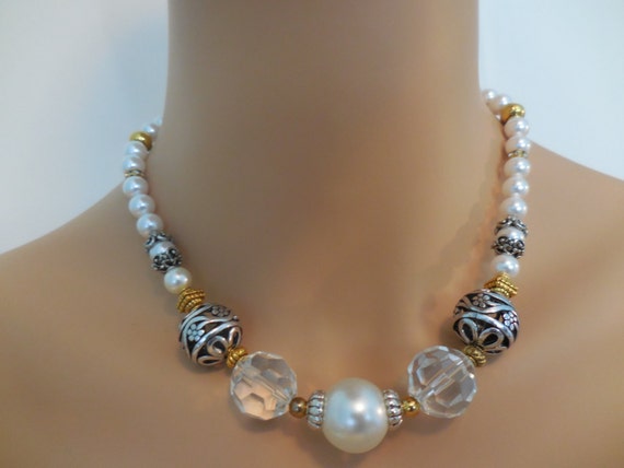 Items similar to Bridal Necklace on Etsy