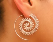 Boucles D'oreilles Déclaration En Os Sculpté Blanc - Spirale Fleur Tribale 81stgeneration