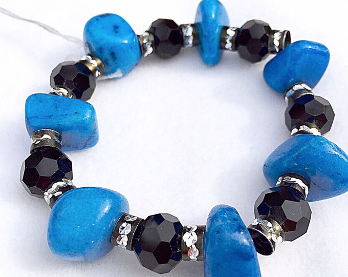 Blue and Black Bracelet - Stretching Bracelet - Blue Bracelet - Black Bracelet - Blue Stone Bracelet - Beaded Bracelet