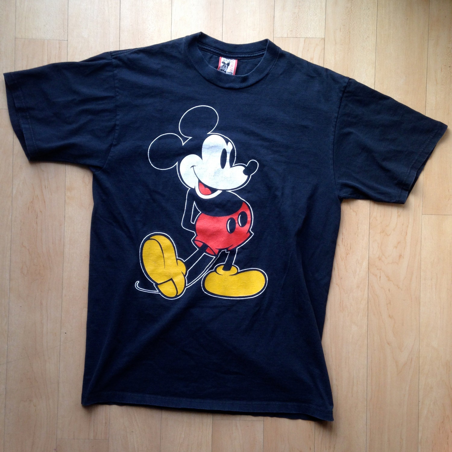 Black Vintage MICKEY MOUSE T-Shirt / Large / Disney
