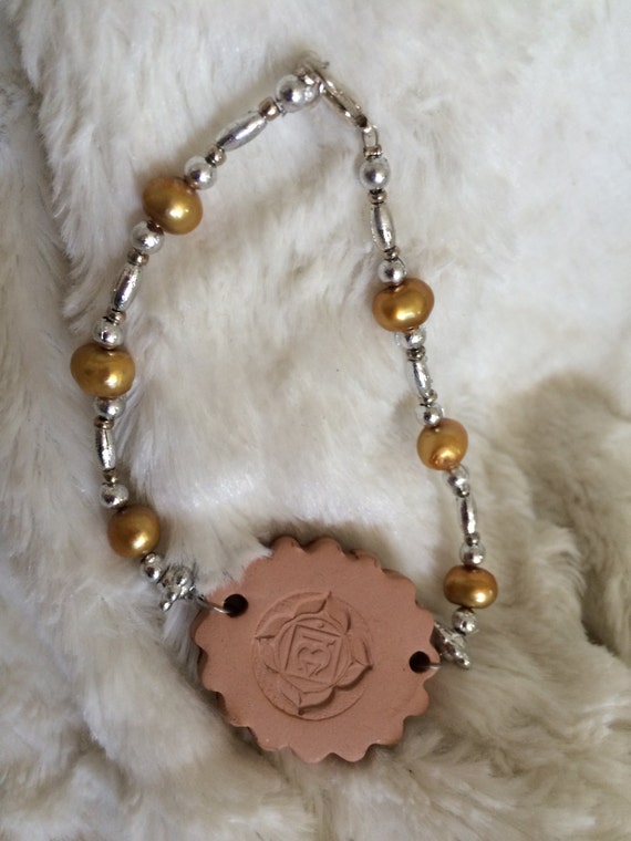 Gold Freshwater Pearl Bracelet with Root by BeverlysAromascents