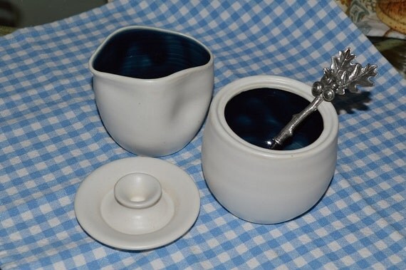 Sugar bowl, sugar and creamer, cream pitcher, honey jar, syrup pitcher ...