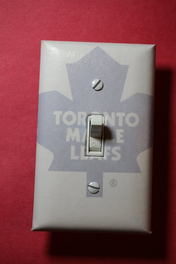 Toronto Maple Leafs NHL Hockey Light Switch Cover by ComicRecycled