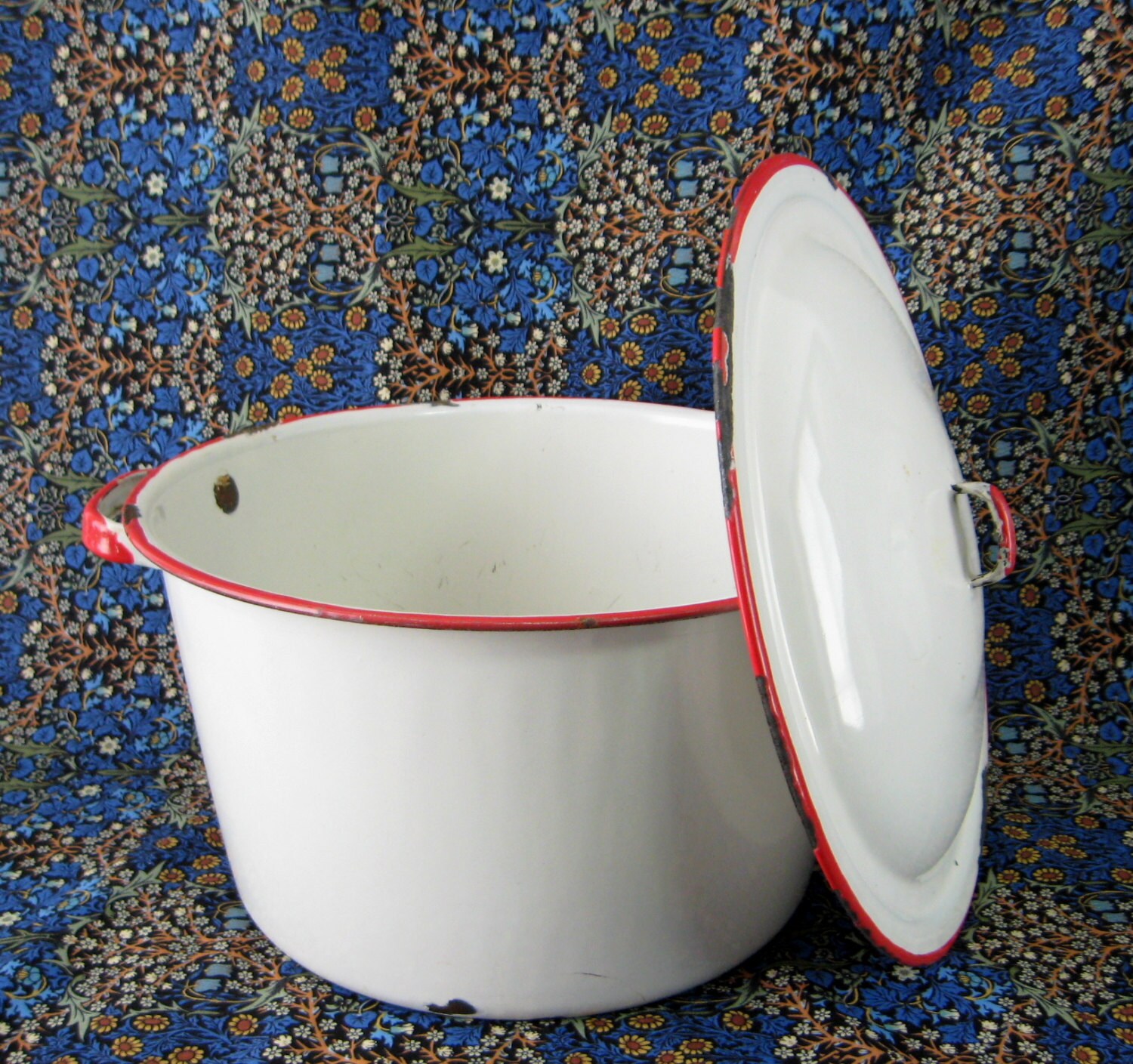 1940s Enamelware Large Stock Pot Soup Pot With Lid Red White