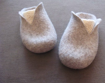 Gray felted women's slippers without heel