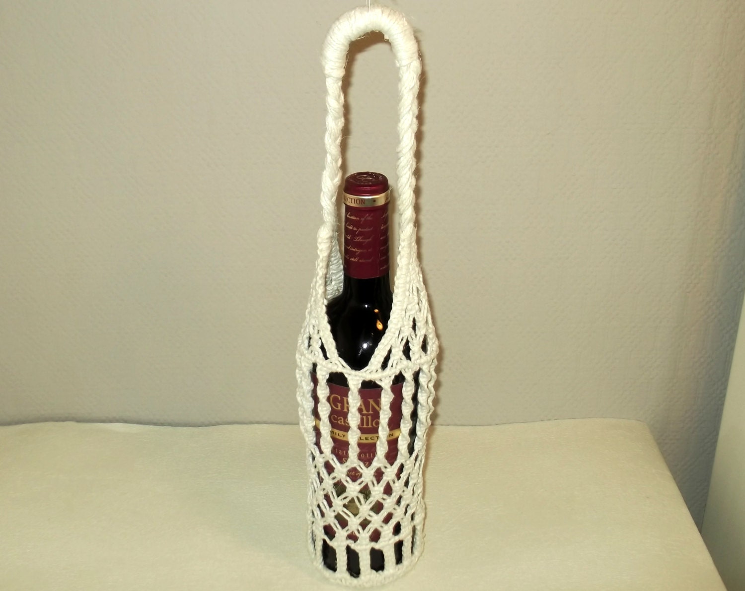 Macrame bottle bag Wine holder.