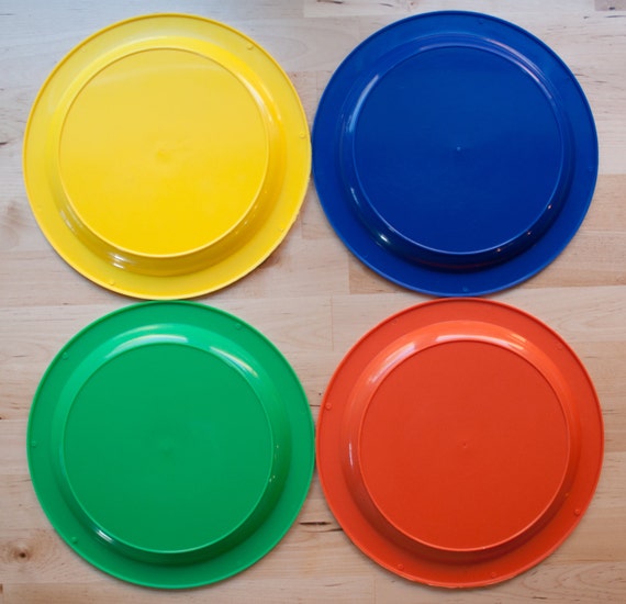 Mid Century Primary Colored Childrens Plates Large Set of 4