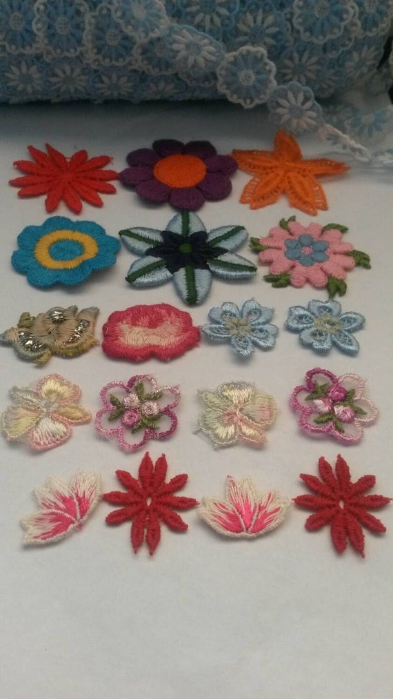 18 Pieces Mix Flower Petals Applique Embroidery By Fabricadornment