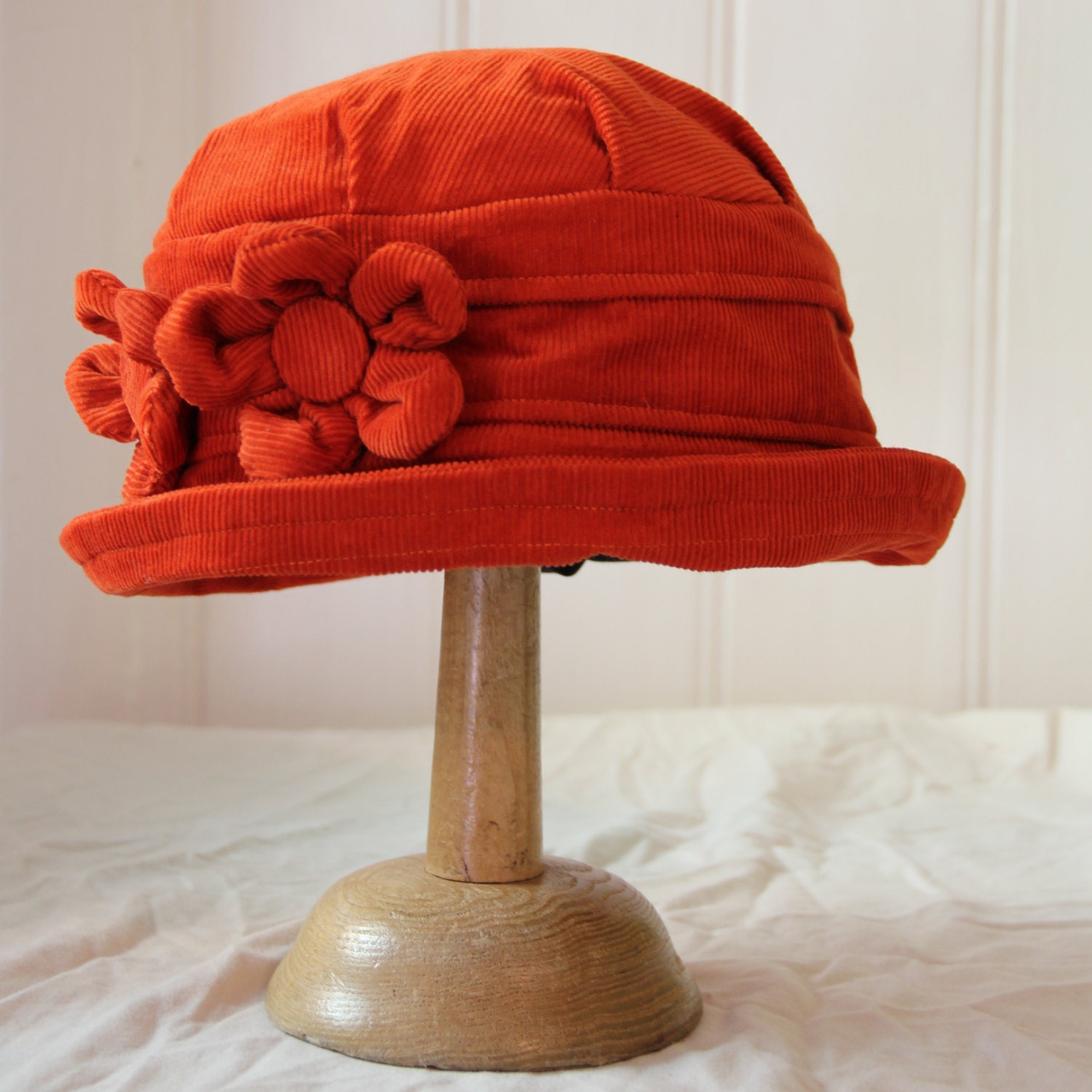 Burnt Orange Rust terracotta daisy flower cloche hat