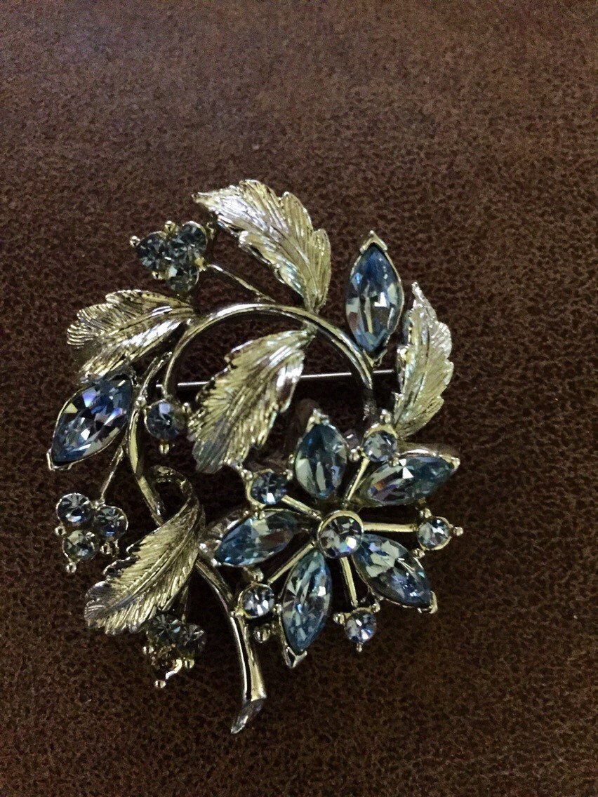 Vintage Silver Flower Leaf Brooch
