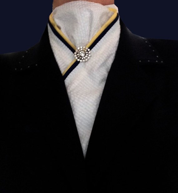 tying a stock tie dressage