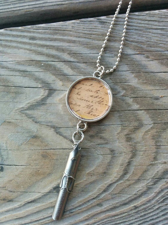 Items similar to Nib, quill, dip pen, fountain pen, pen necklace, 18