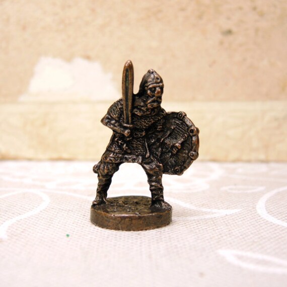 metal miniature figures