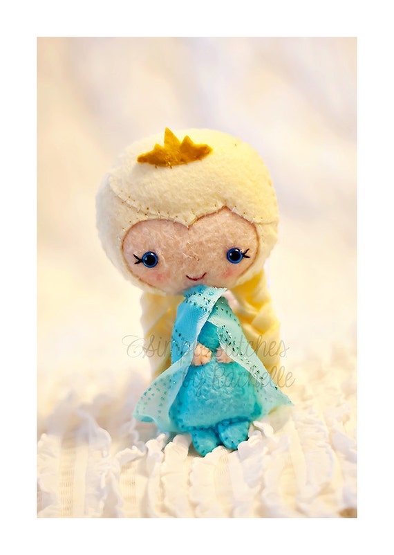 elsa felt doll