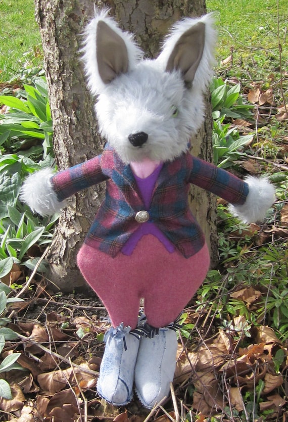 wolf cuddly toy