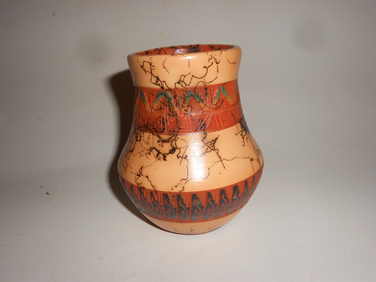 Navajo Horse Hair PotteryNative American Signed Piece With