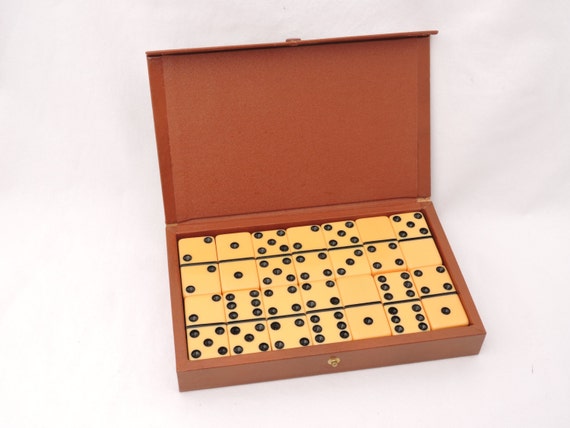 Set of Vintage Bakelite Dominoes in Original Box Set of 28