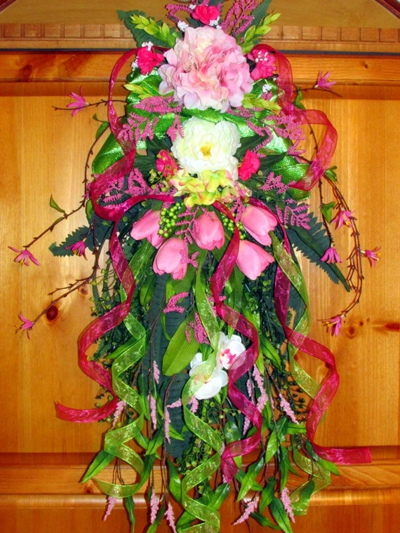 Teardrop Vertical swag Spring Summer by Southernbornnblessed