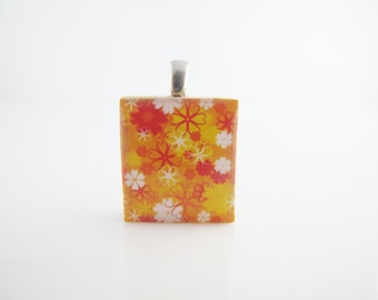 Orange and white flowers necklace - Scrabble Tile on Sterling Silver 925 bail and chain, Floral necklace, Floral pendant, Colorful pendant