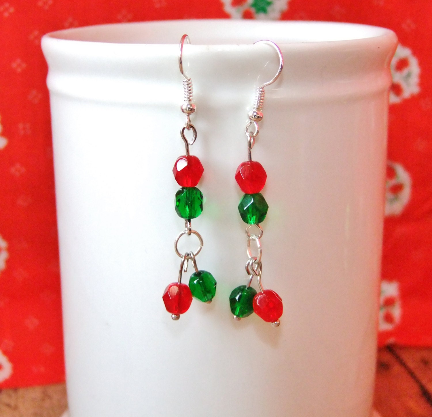 Handmade Christmas earrings red green earrings by SewLovelyCupcake