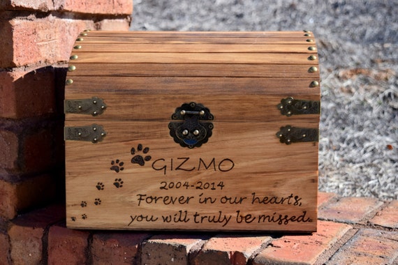 Large Pet Memory Keepsake Box - Pet Memorial - Memory Chest - Pet Memory Box - Custom Pet Memory Chest by CountryBarnBabe