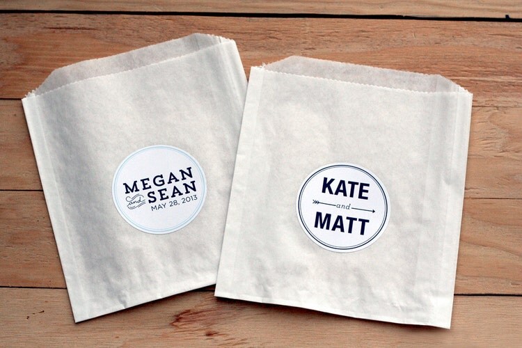 100 Custom Wedding Stickers / Favor Bags / Birthday by WinkEvents