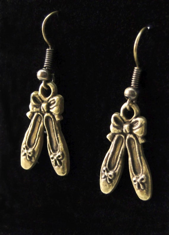 Ballet Slipper Dangle Earrings Ballerina Dancing by Deecreated4U