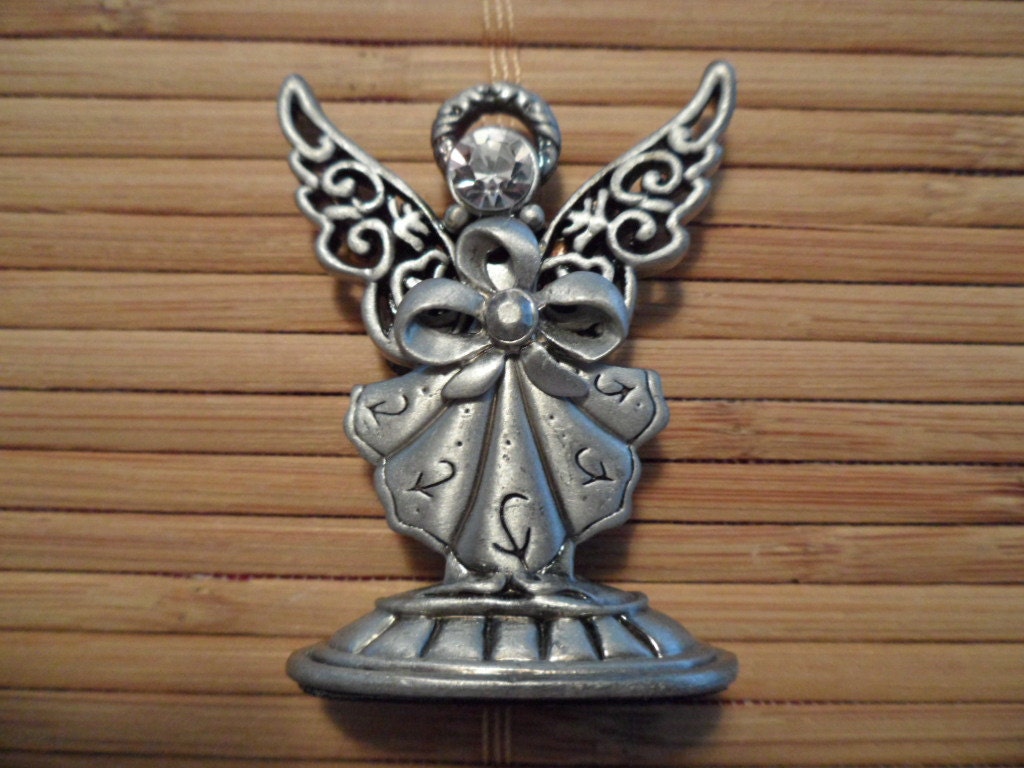 Crystal Angel Pewter Figurine Black Velvet Base Double